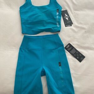 Skechers Blue Leggings for Active Performance